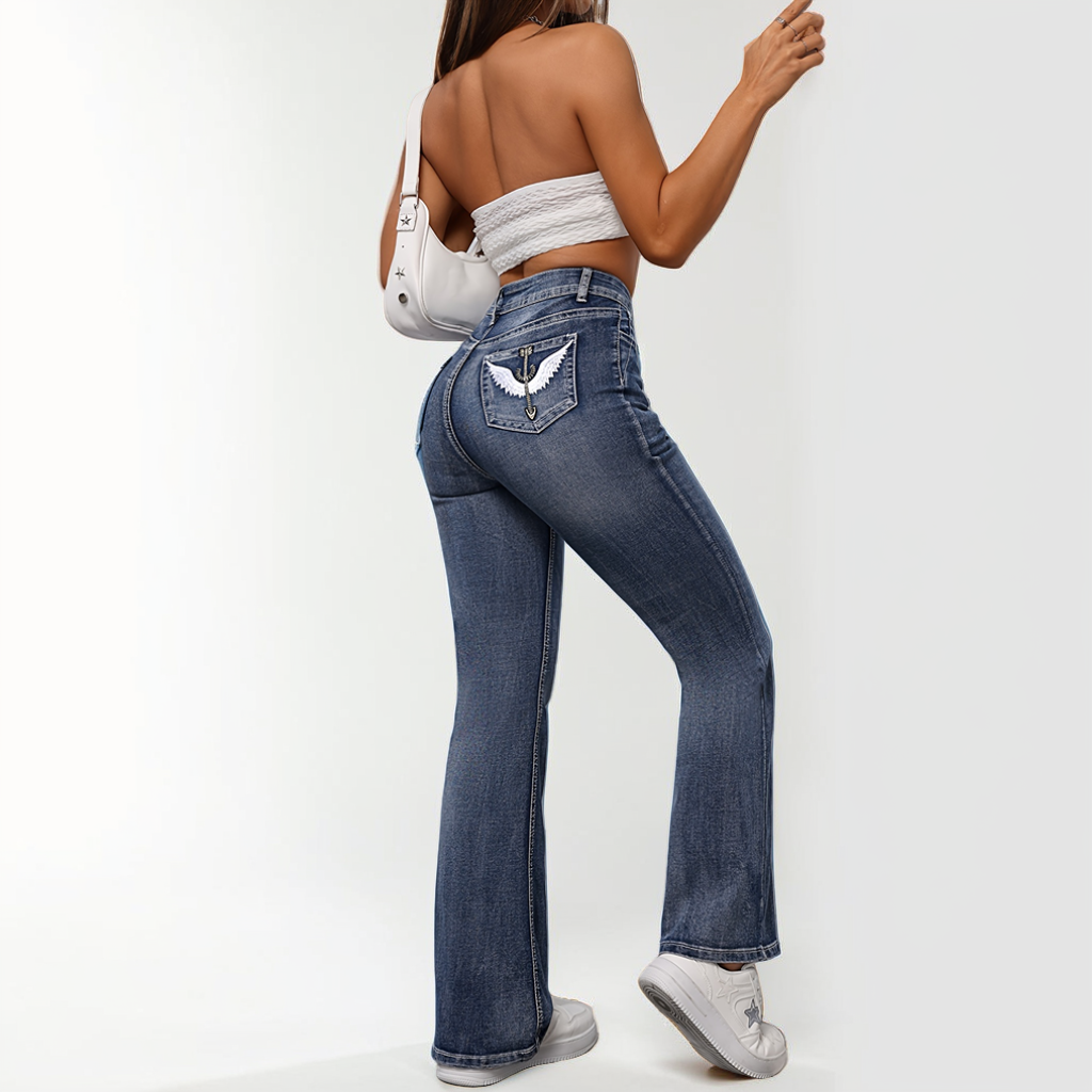 Linda’s Curve | Flattering Fit Denim